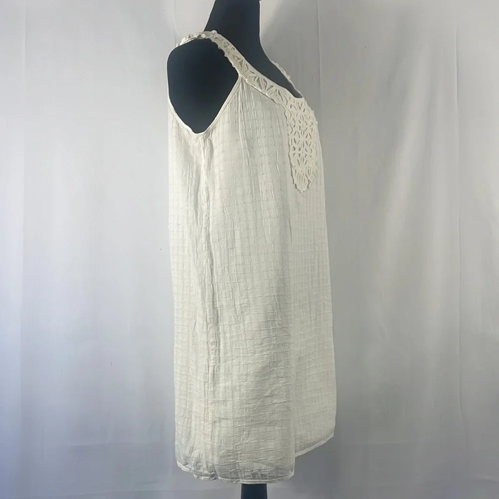 Max Studio sleeveless white dress, Medium,Embroidered Lace Design - Picture 2 of 10